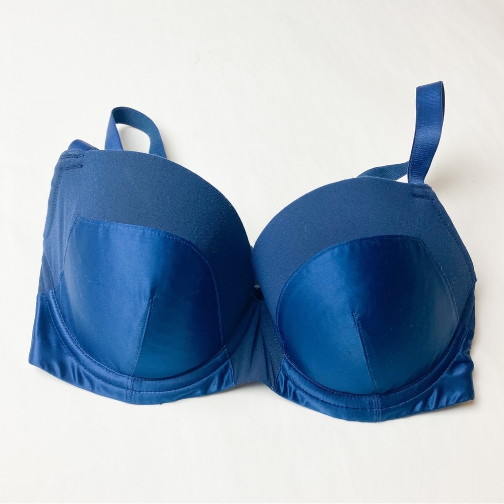 Masquerade Amor Bra size 28F